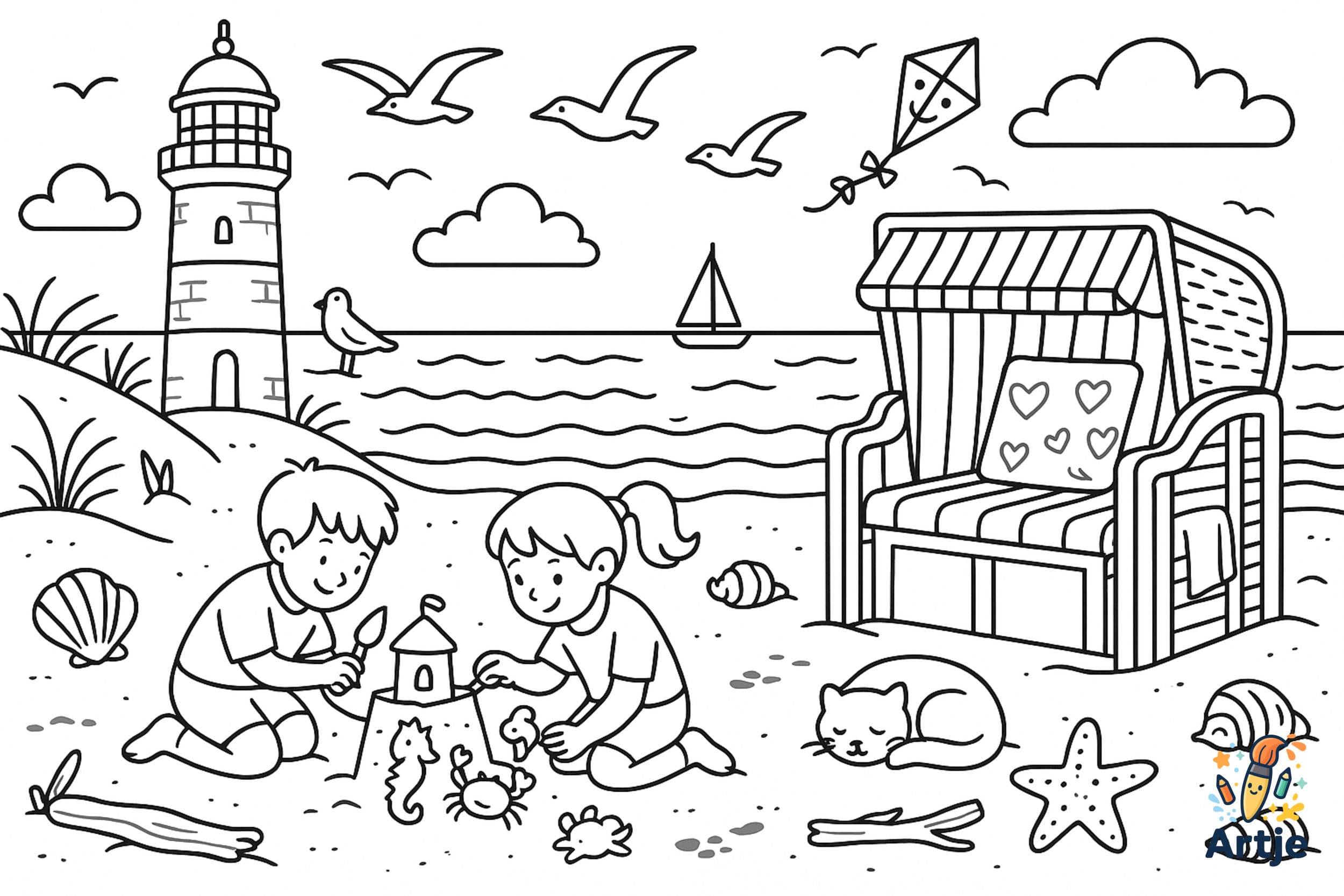 Ausmalbild mit Kindern am Strand, Sandburg, Strandkorb, Leuchtturm, Muscheln, Möwen, schlafender Katze und fliegendem Drachen.